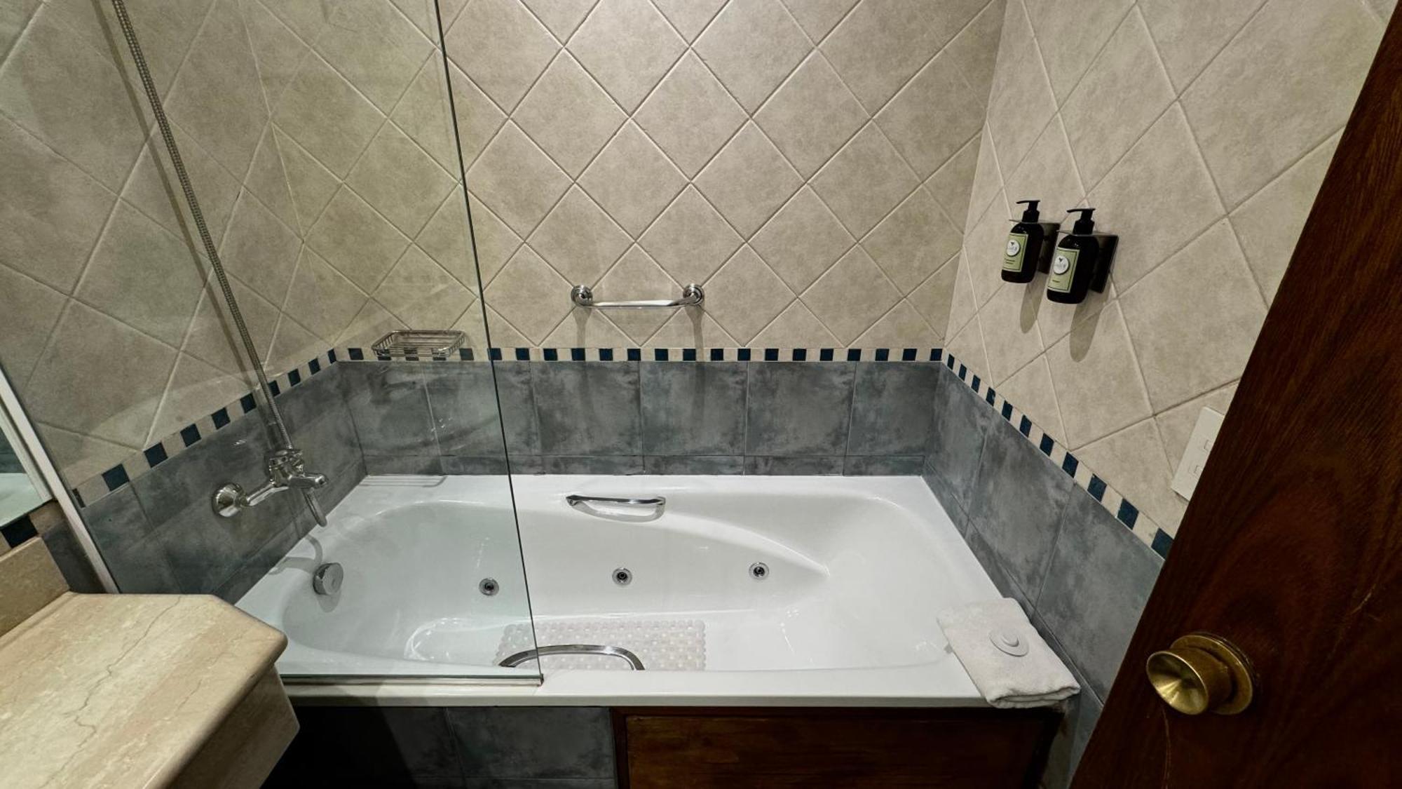 Gardi Hotel & Suites Buenos Aires Eksteriør billede